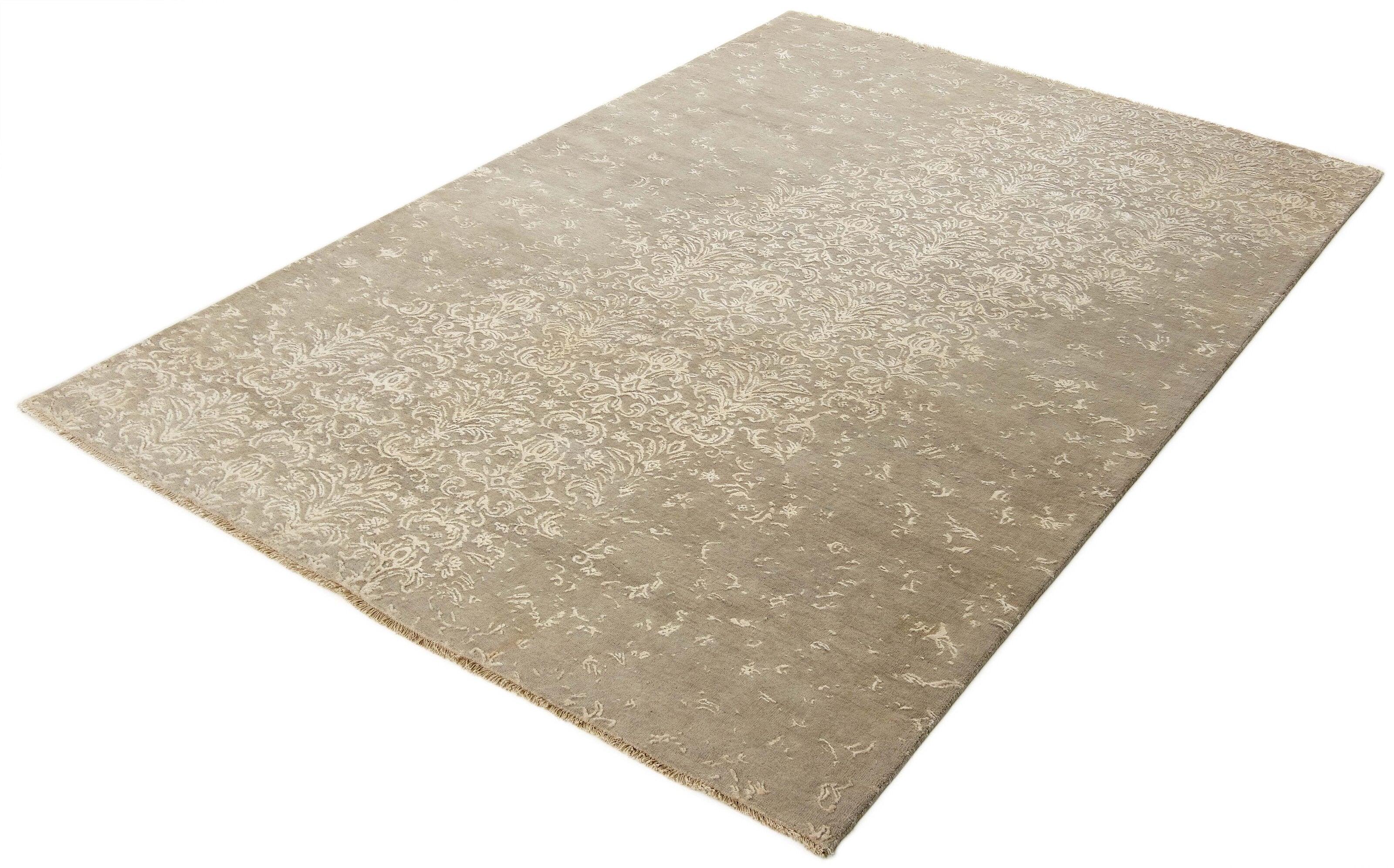 RUGS