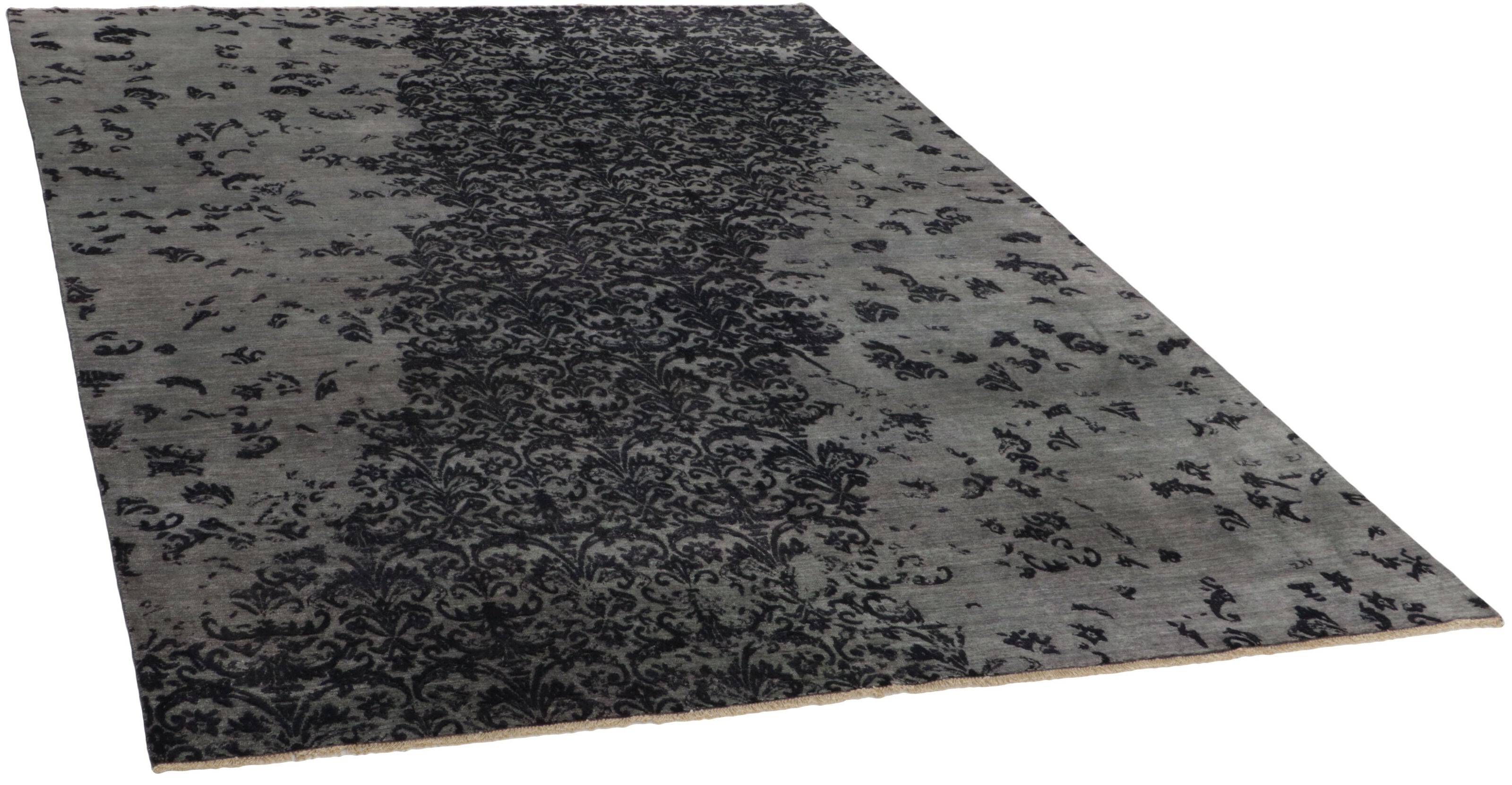 RUGS