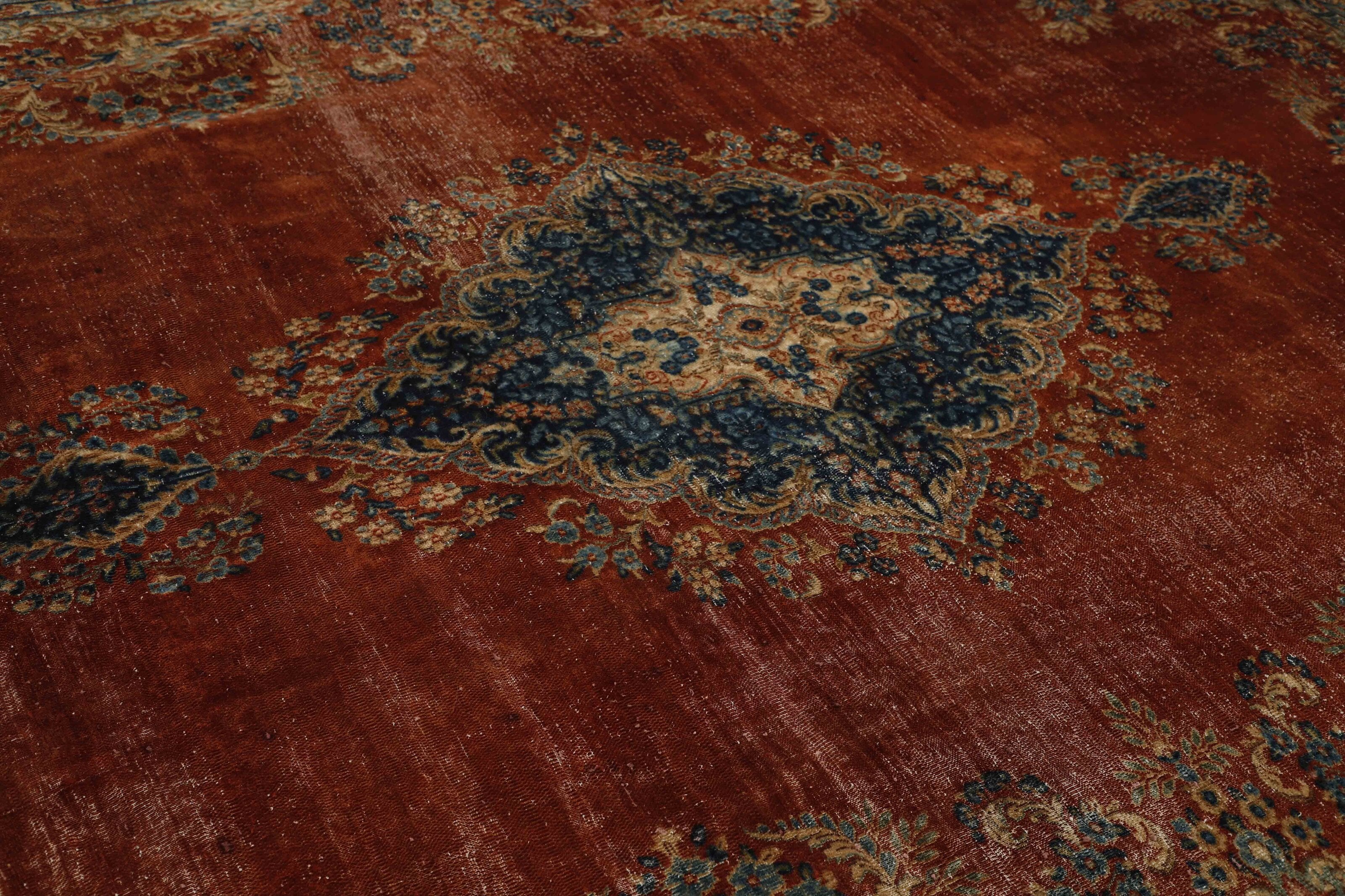 RUGS