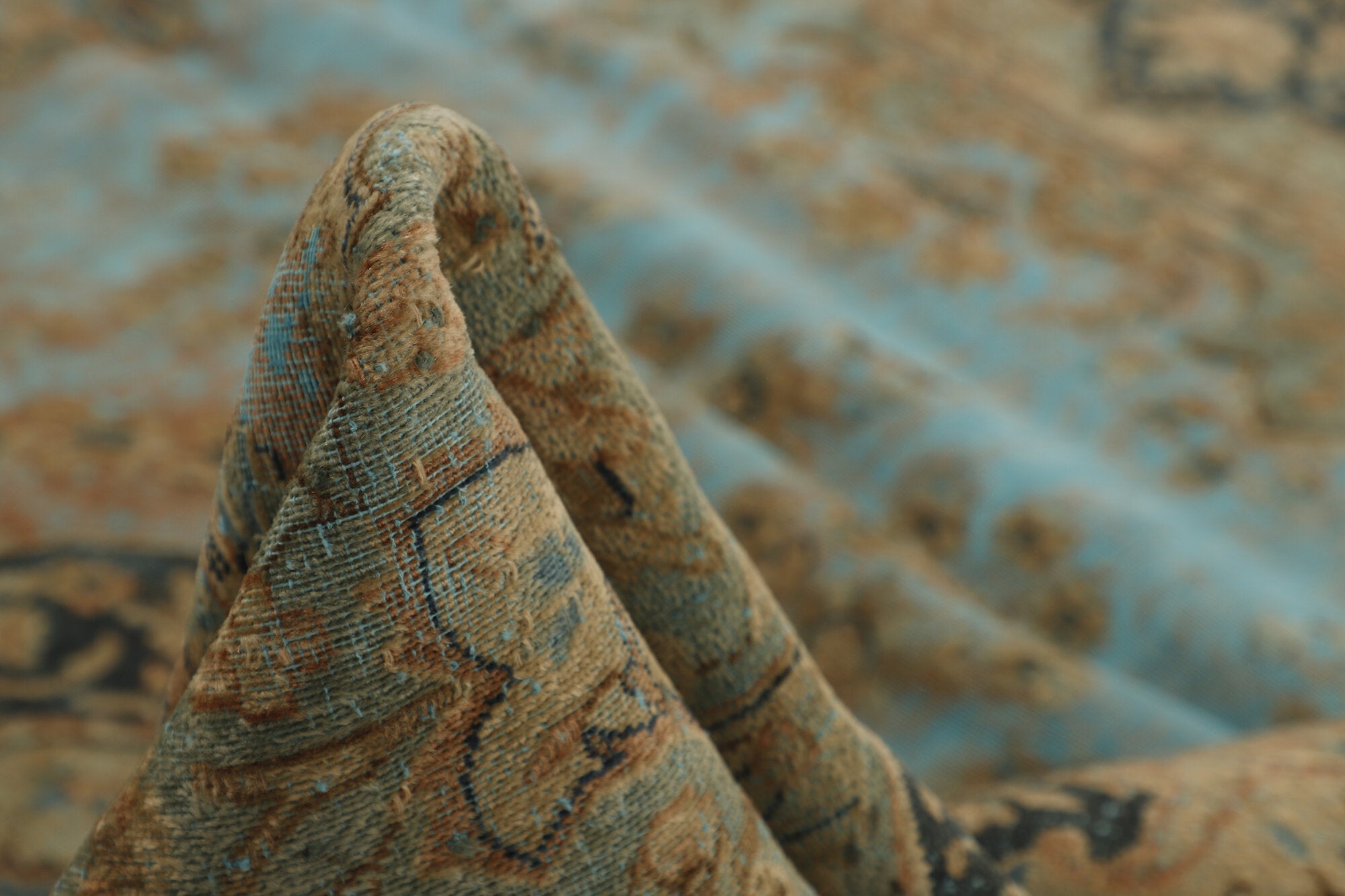 RUGS