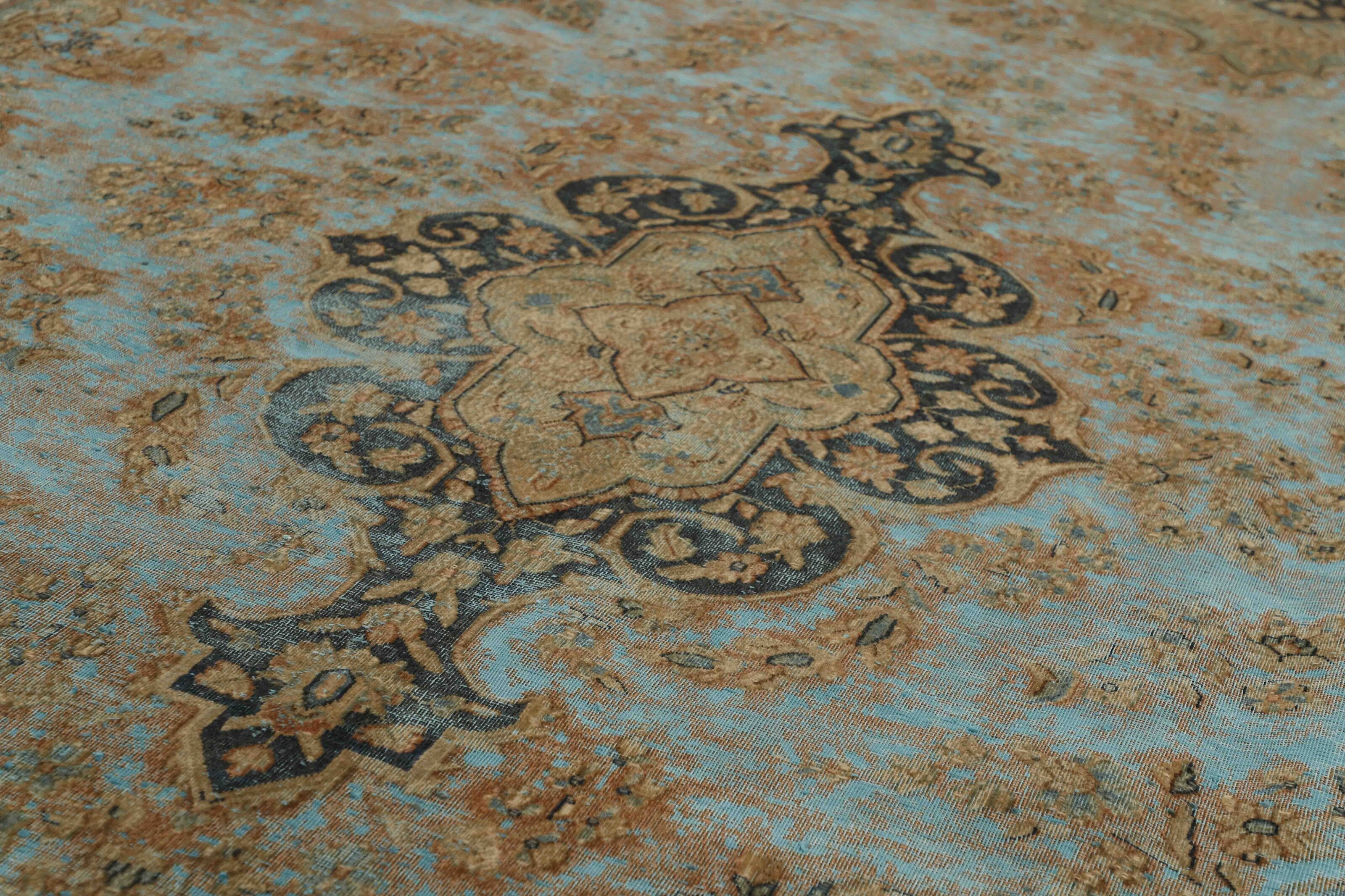 RUGS