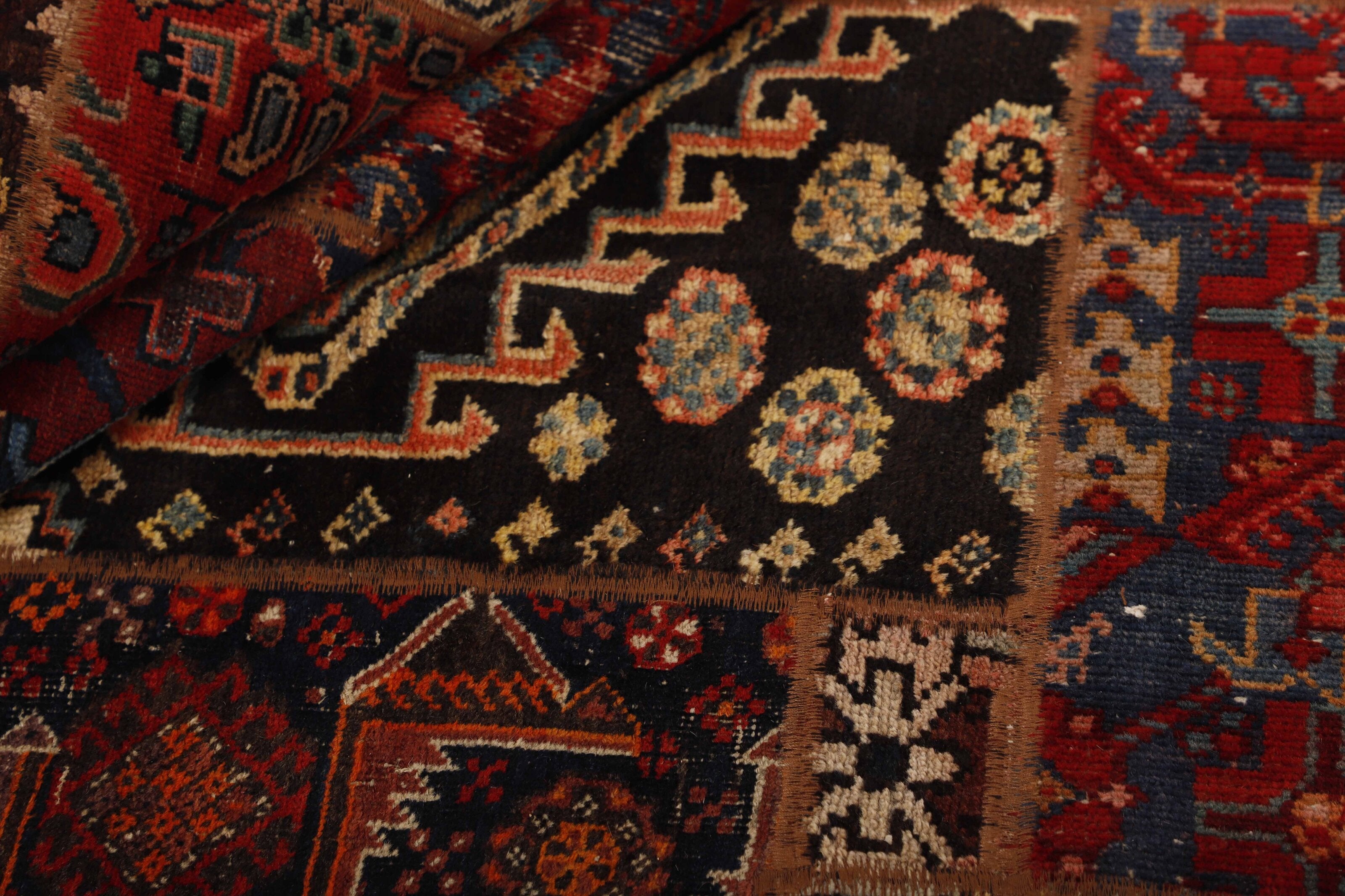 RUGS