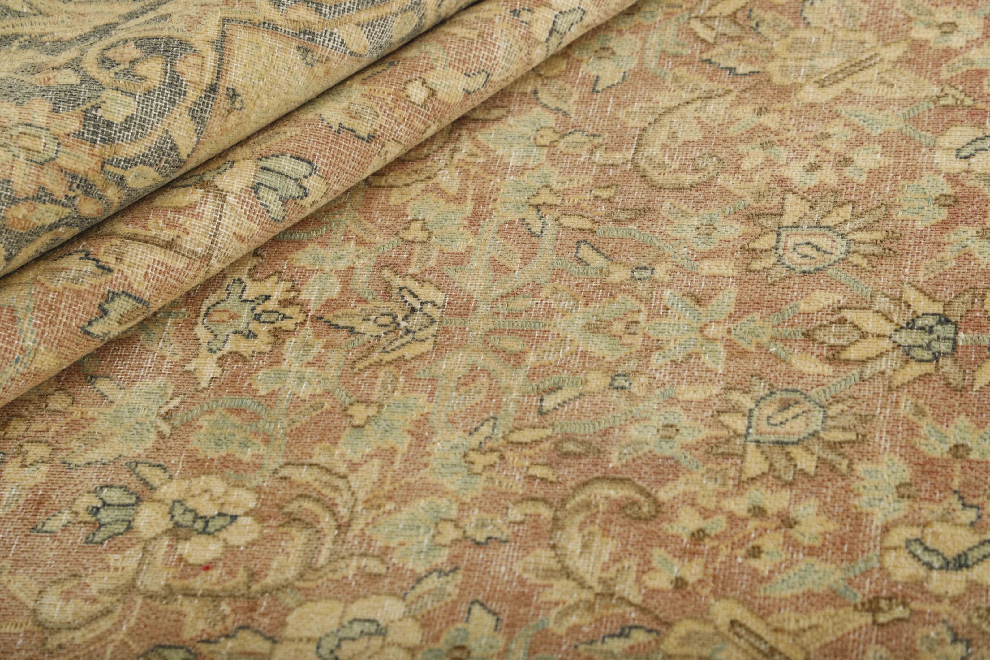RUGS