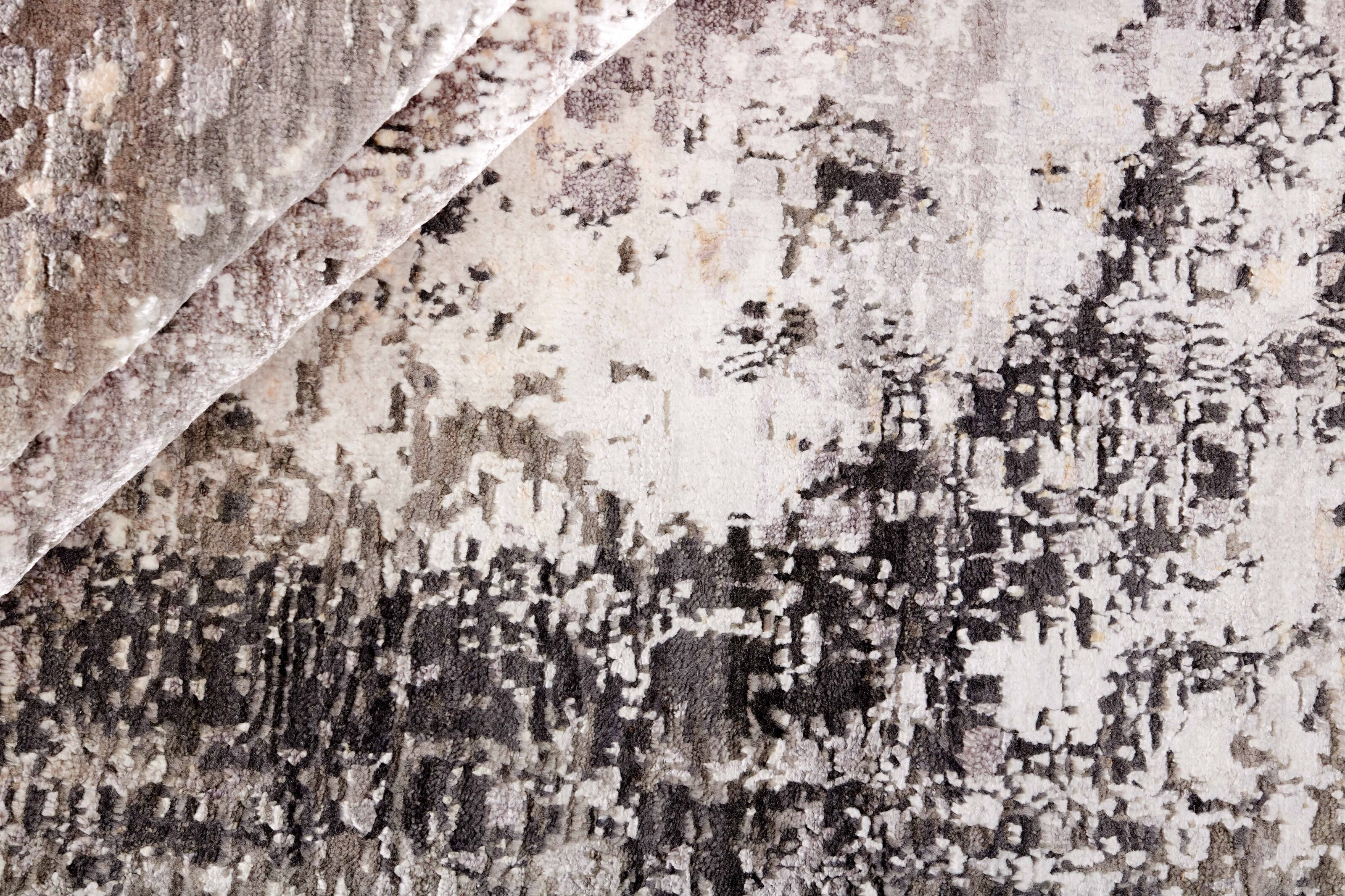 RUGS