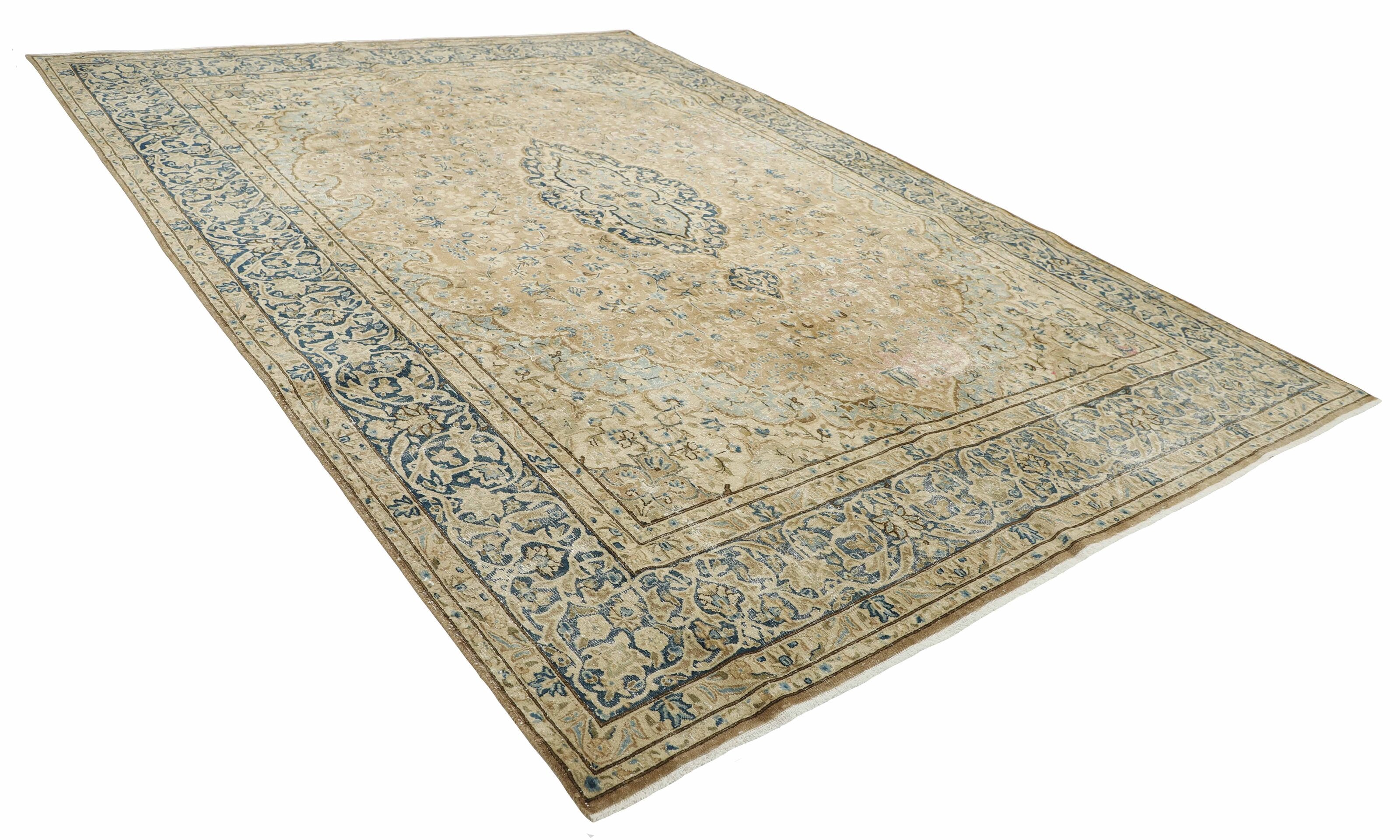RUGS
