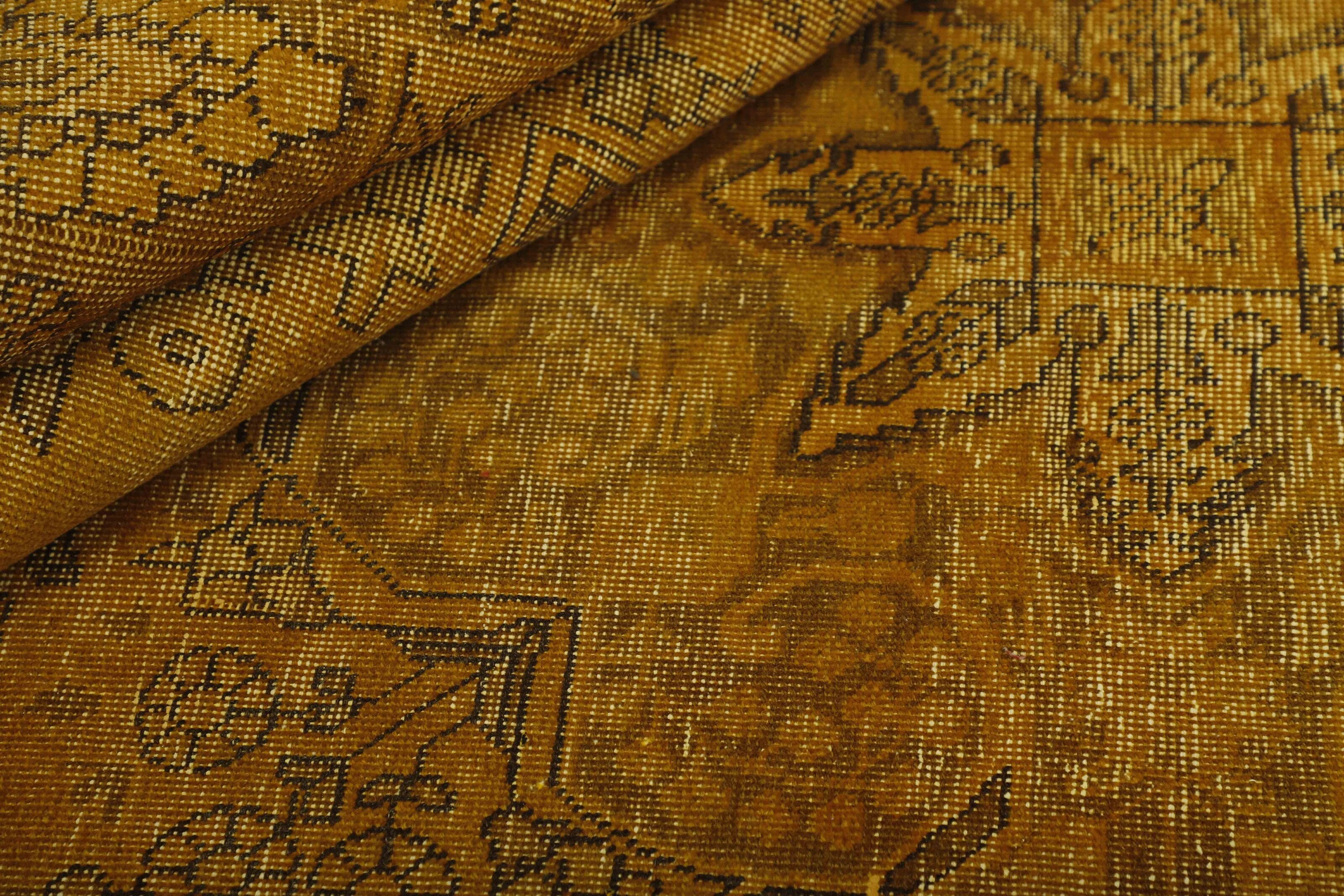 RUGS