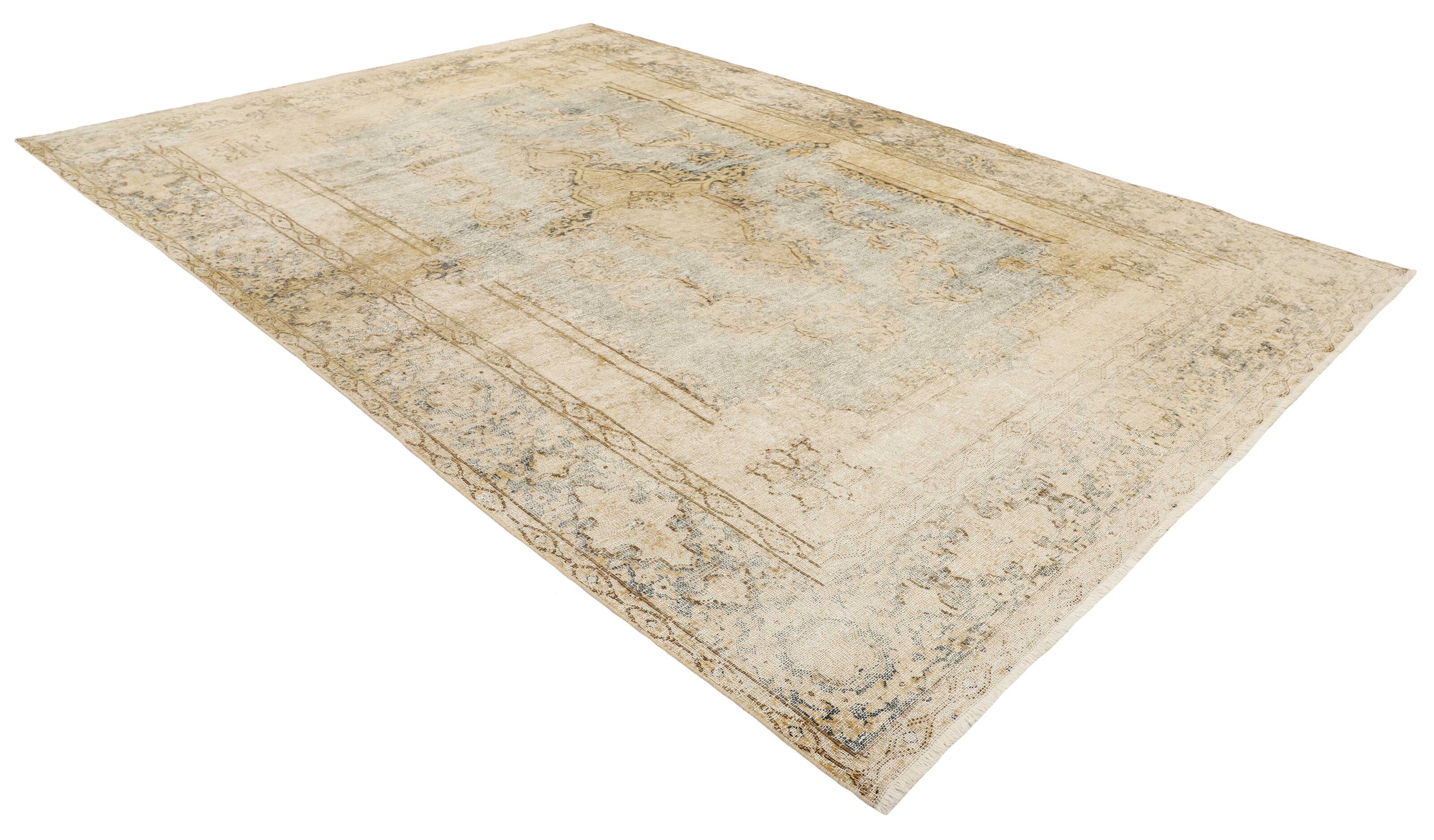 RUGS