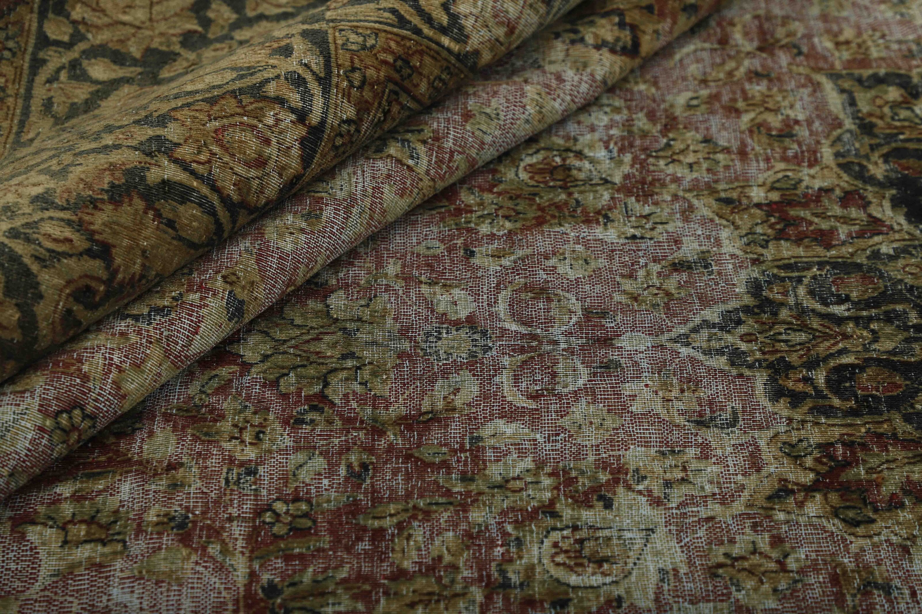 RUGS