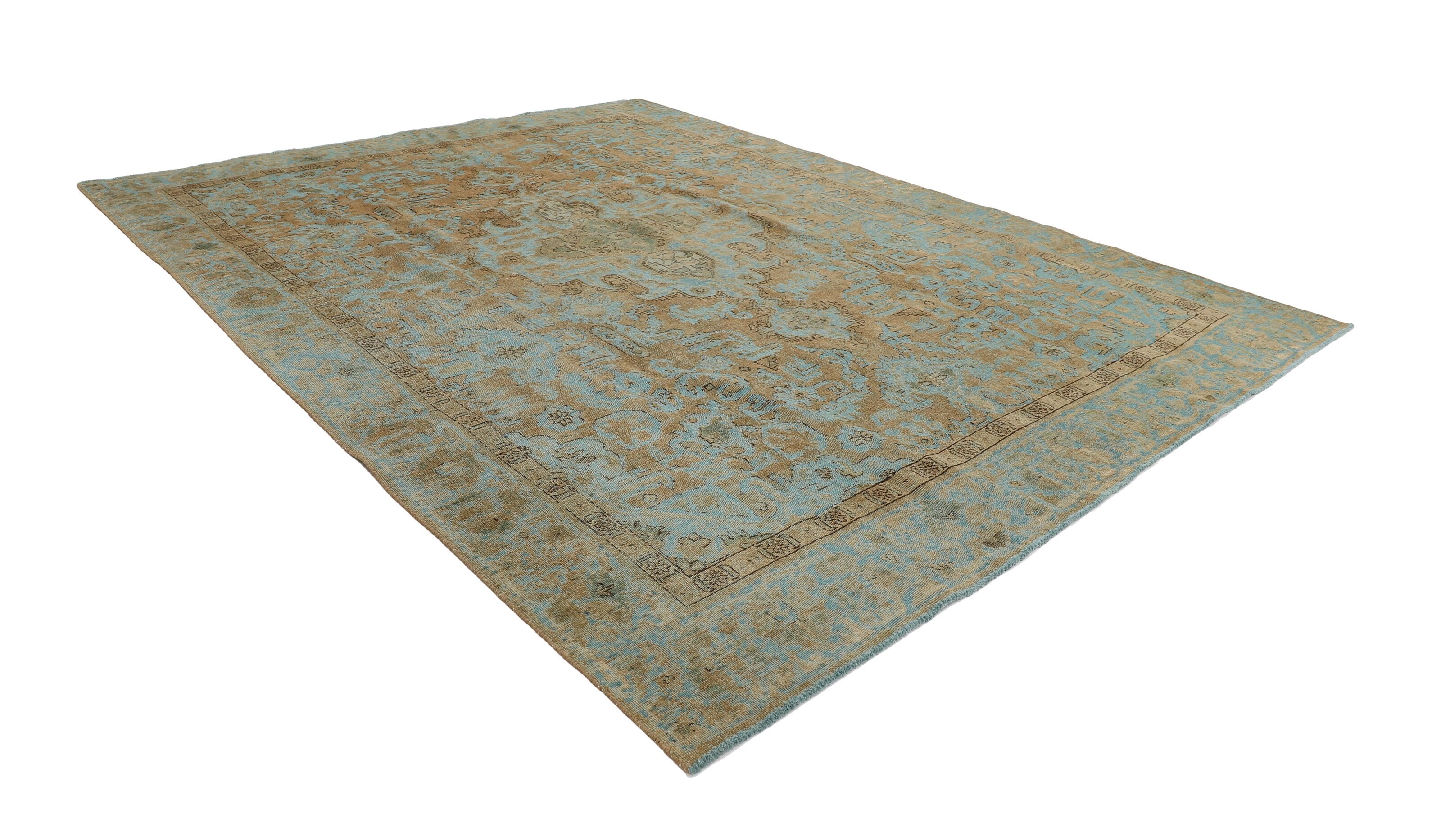 RUGS