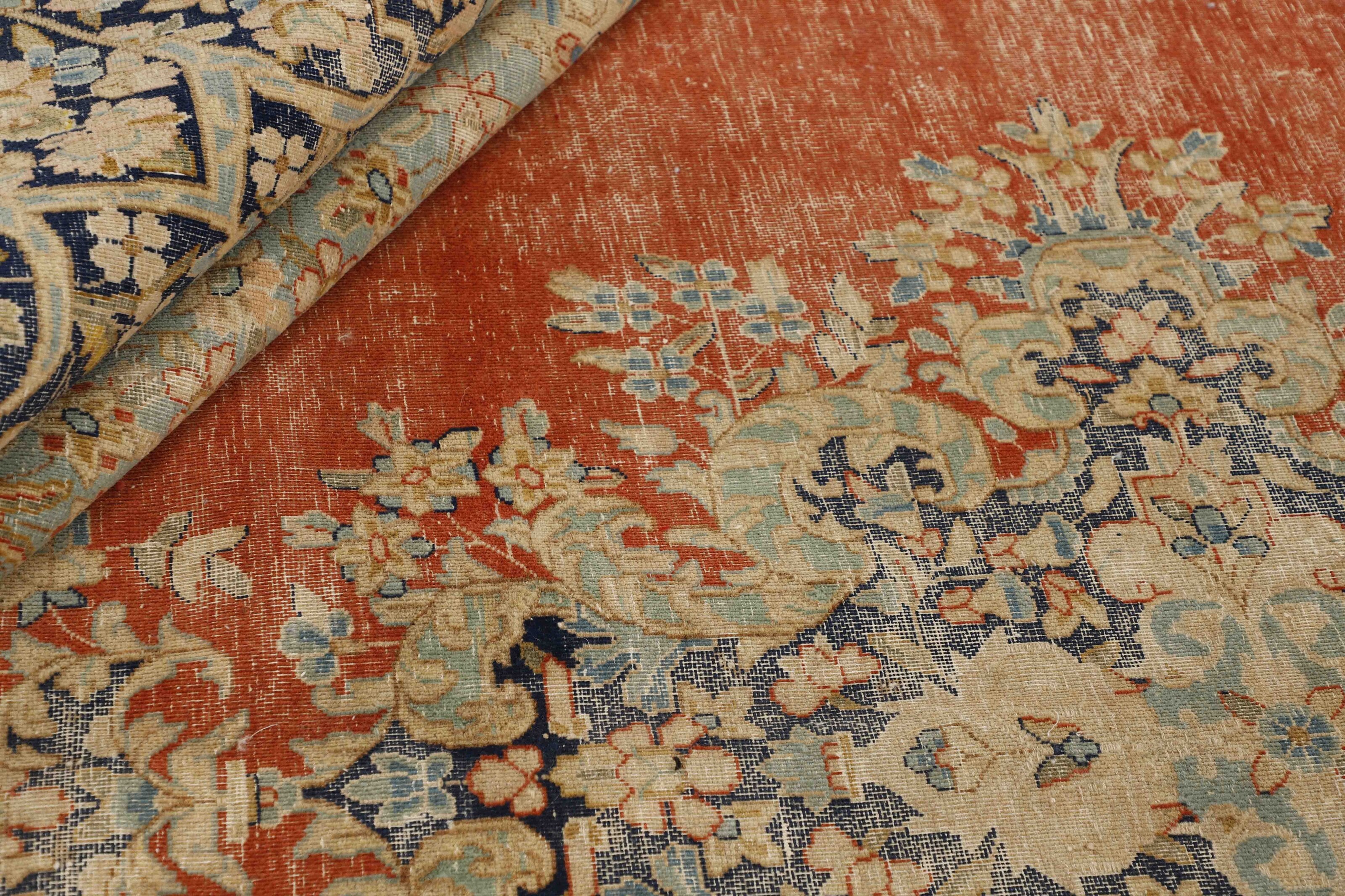 RUGS