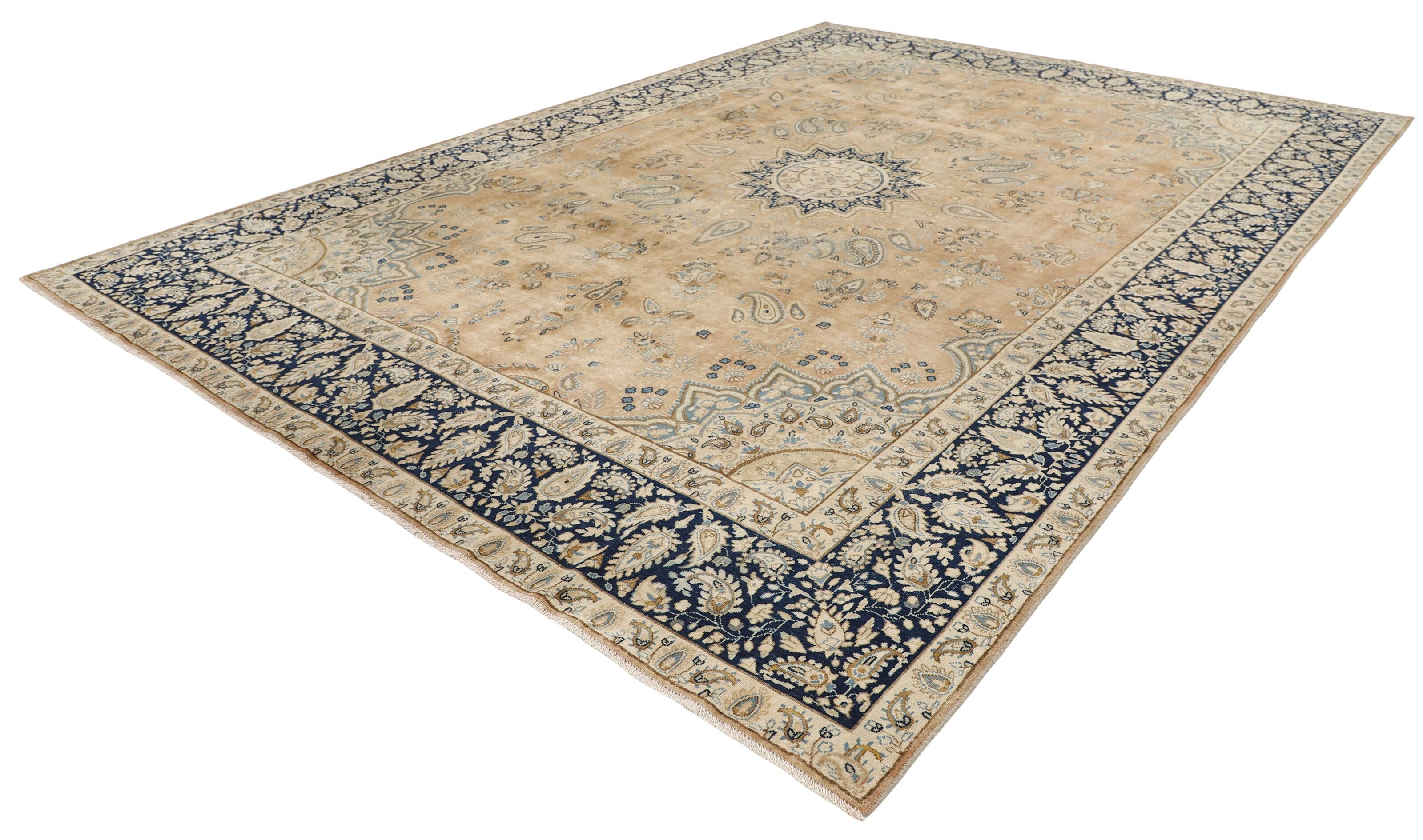 RUGS