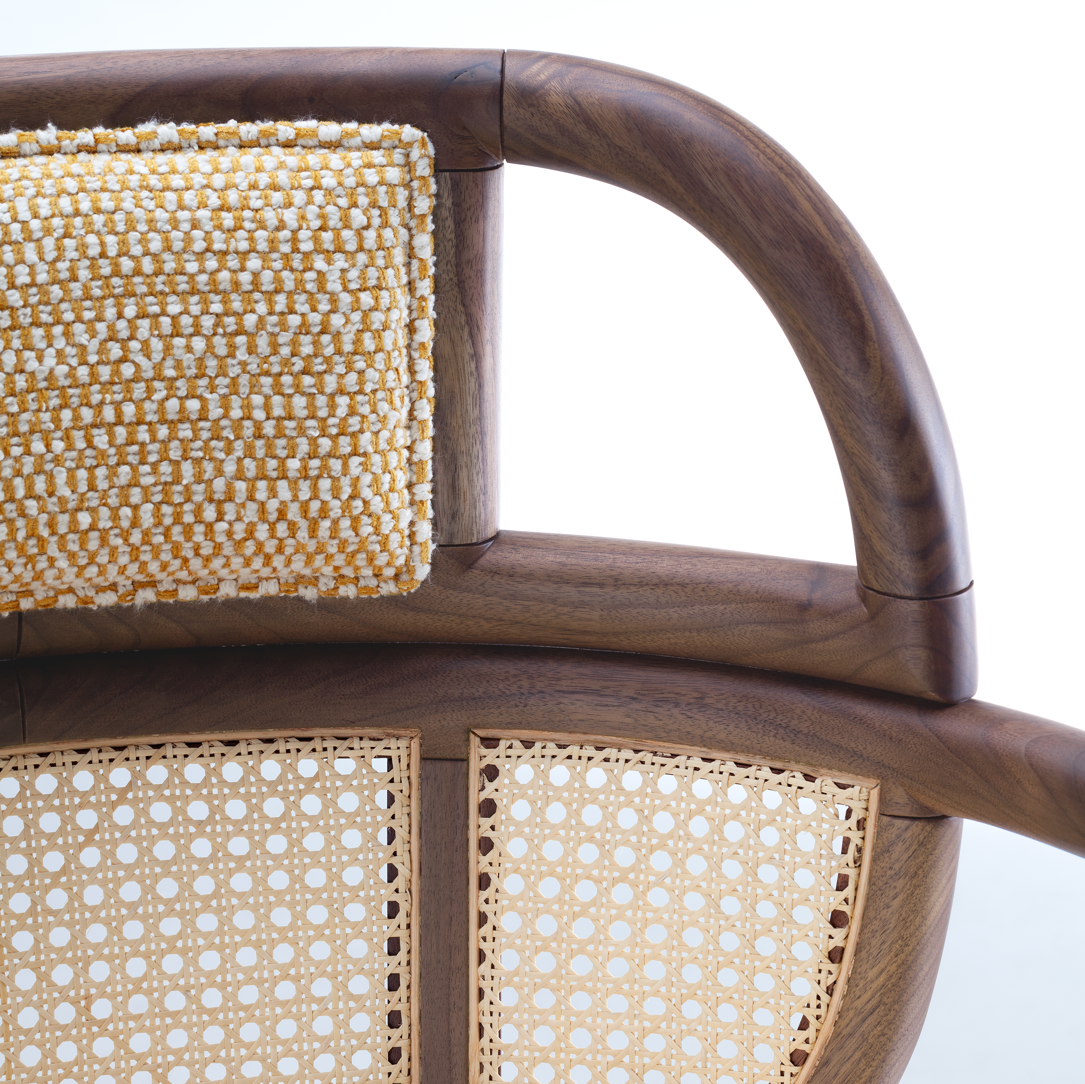 LOUNGE SEATING