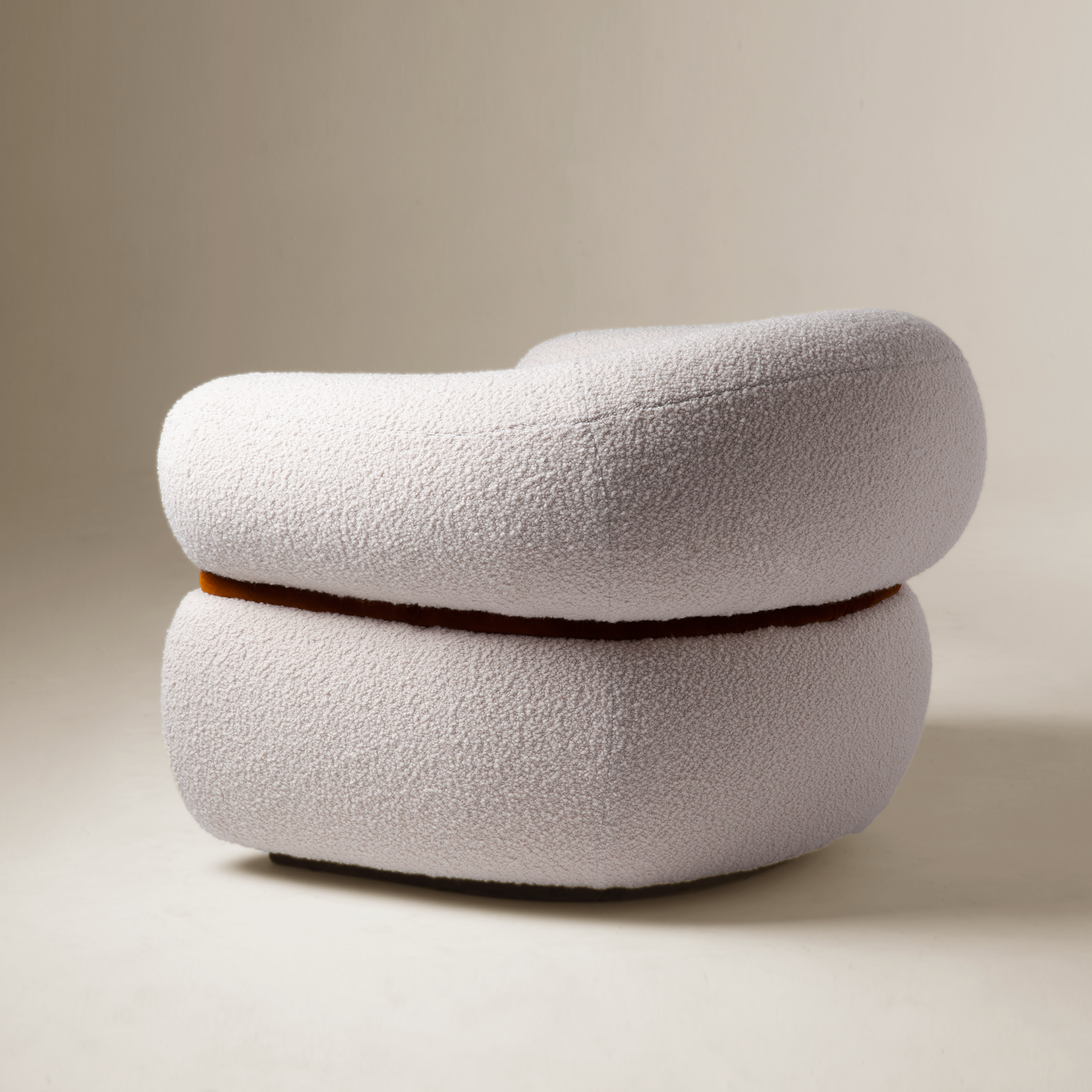 LOUNGE SEATING
