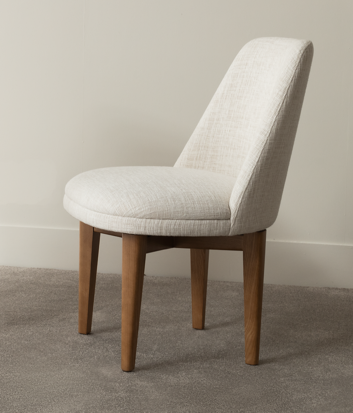 Chairs & Barstools