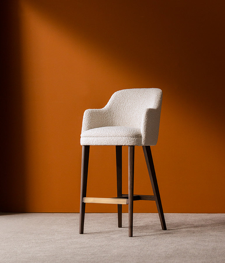 Chairs & Barstools