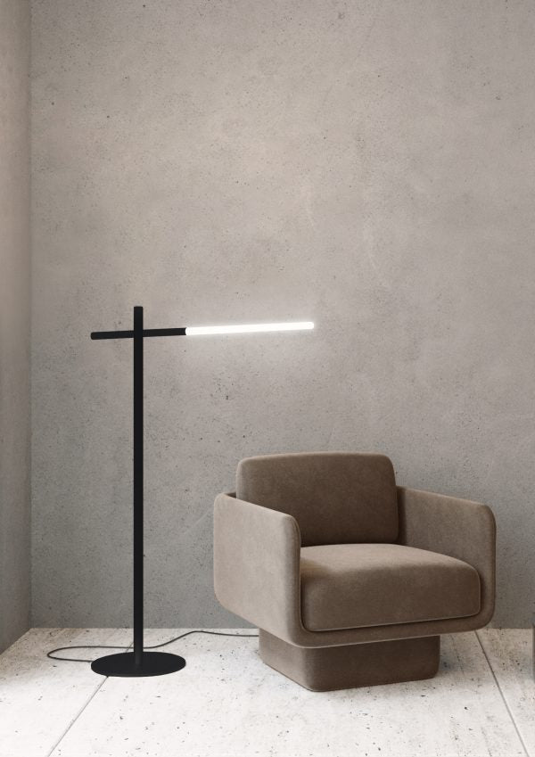 FLOOR LAMP