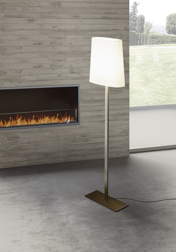 FLOOR LAMP
