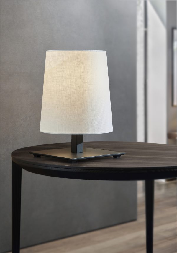 WALL LAMP