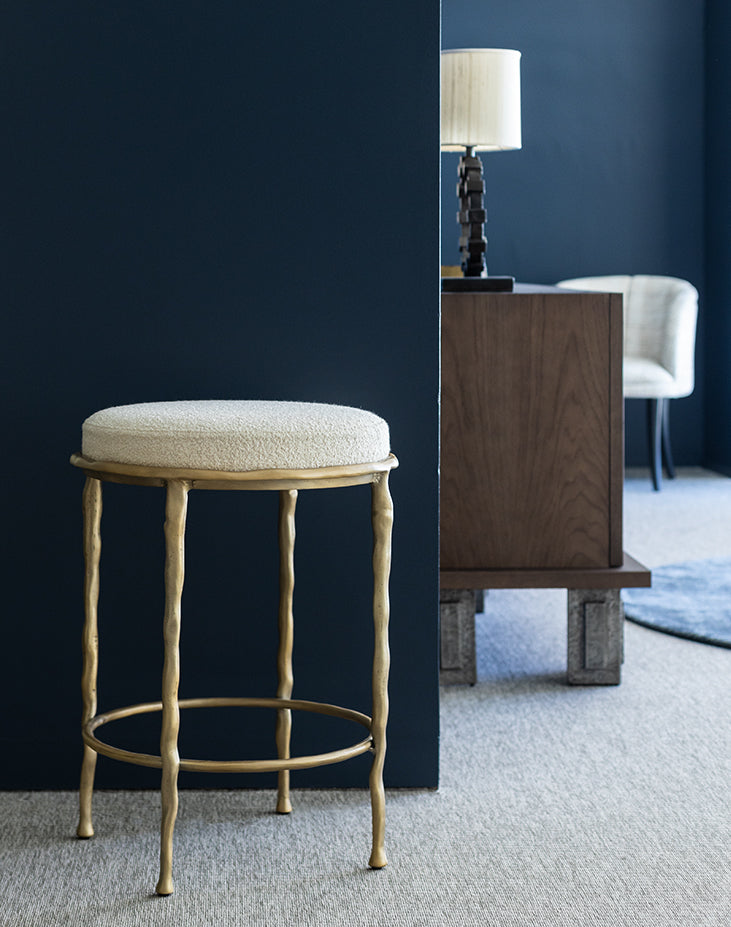 Chairs & Barstools