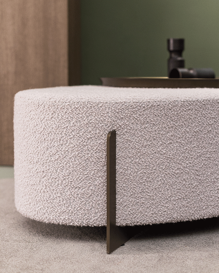 Poufs & Benches