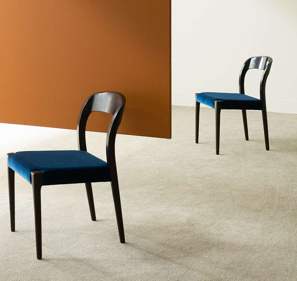 Chairs & Barstools