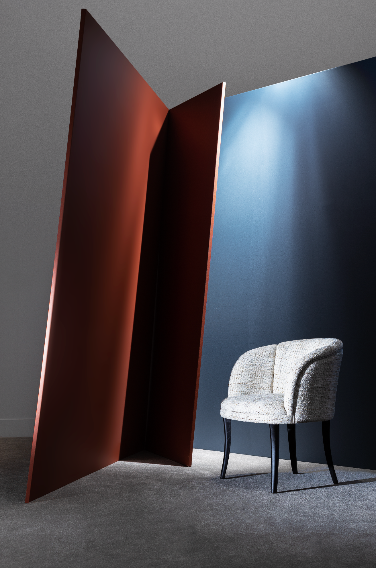 Chairs & Barstools
