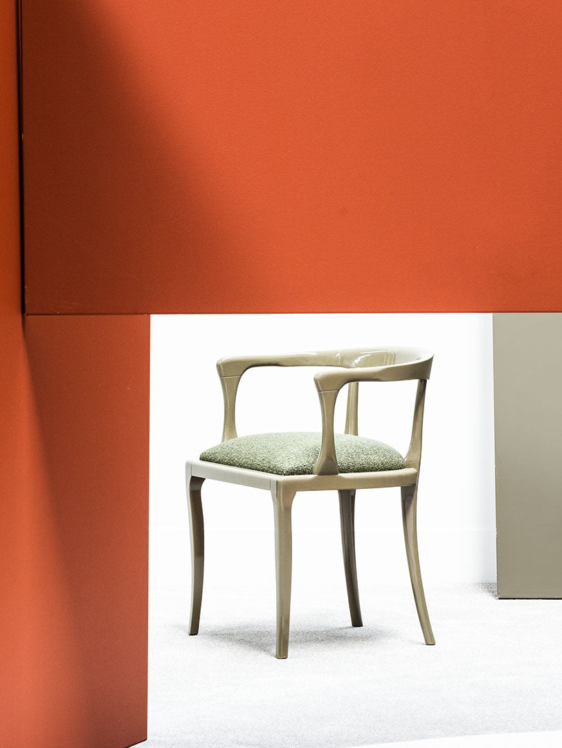Chairs & Barstools