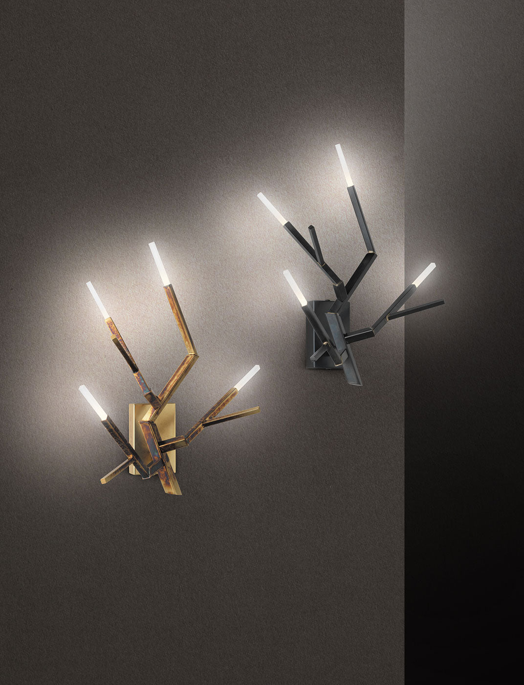 WALL LAMP