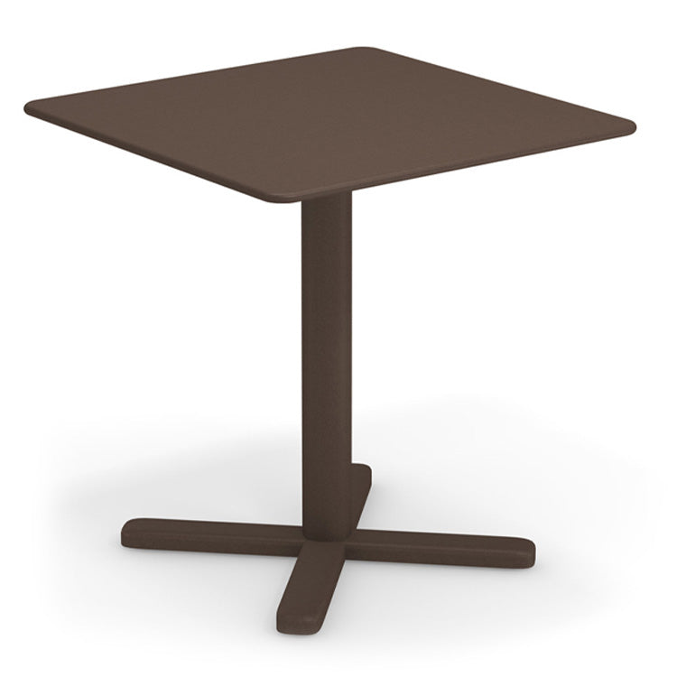 OUTDOOR TABLES