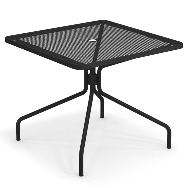 OUTDOOR TABLES
