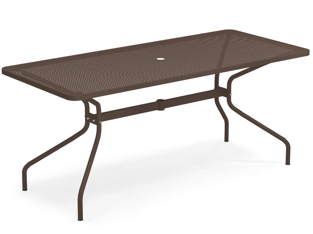 OUTDOOR TABLES