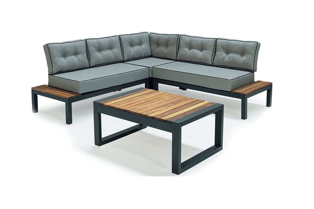 OUTDOOR SOFAS