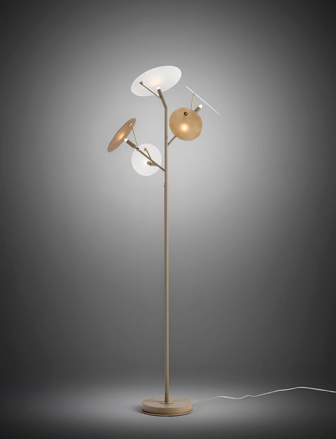 FLOOR LAMP