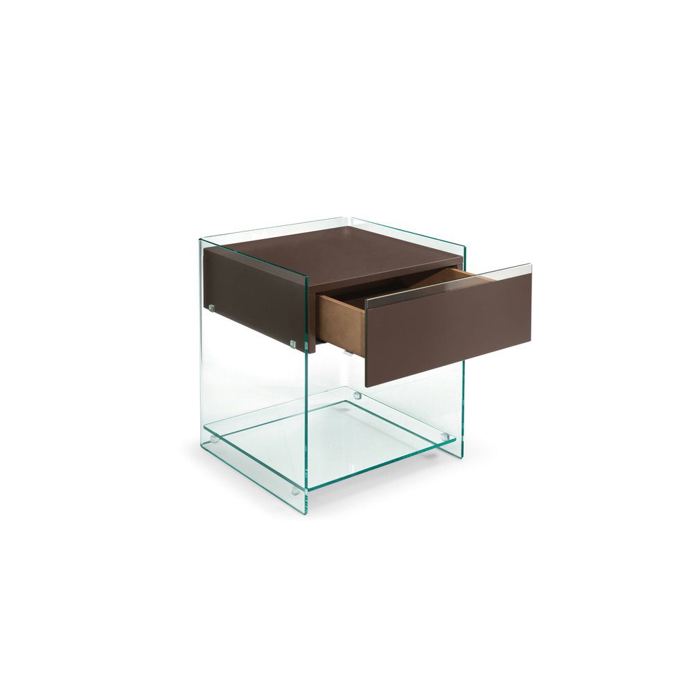 NIGHTSTANDS