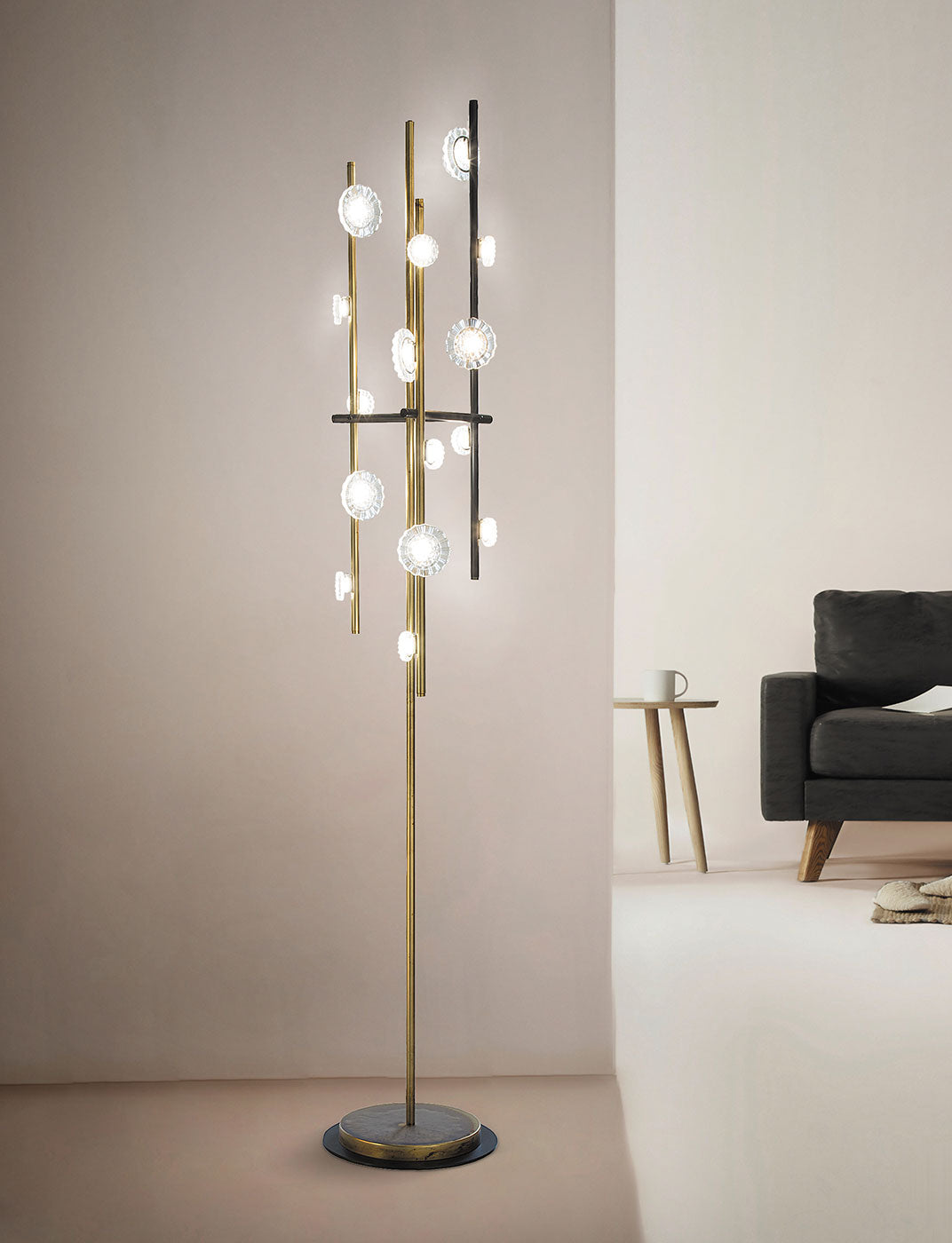 FLOOR LAMP