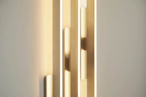 WALL LAMP