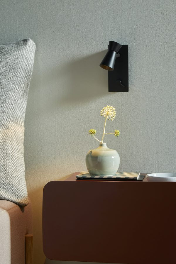 WALL LAMP