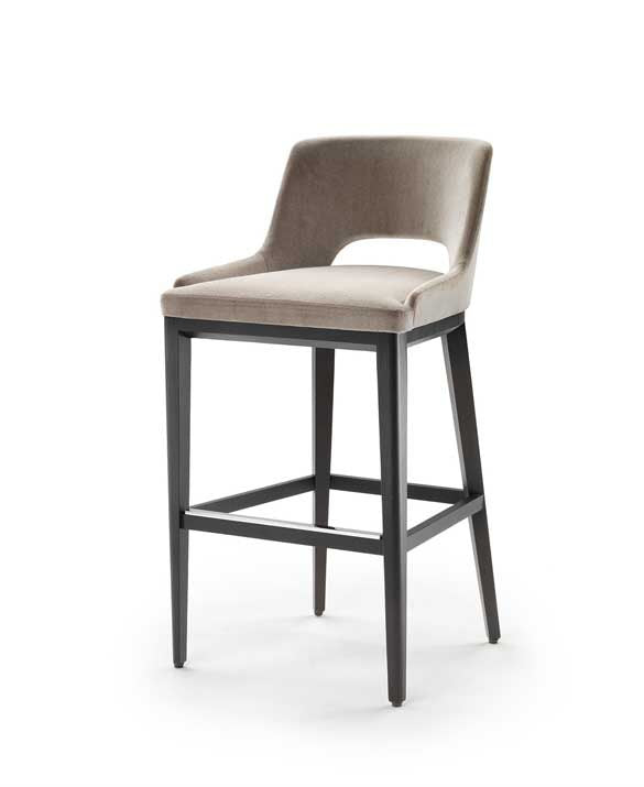 CHAIRS / STOOLS