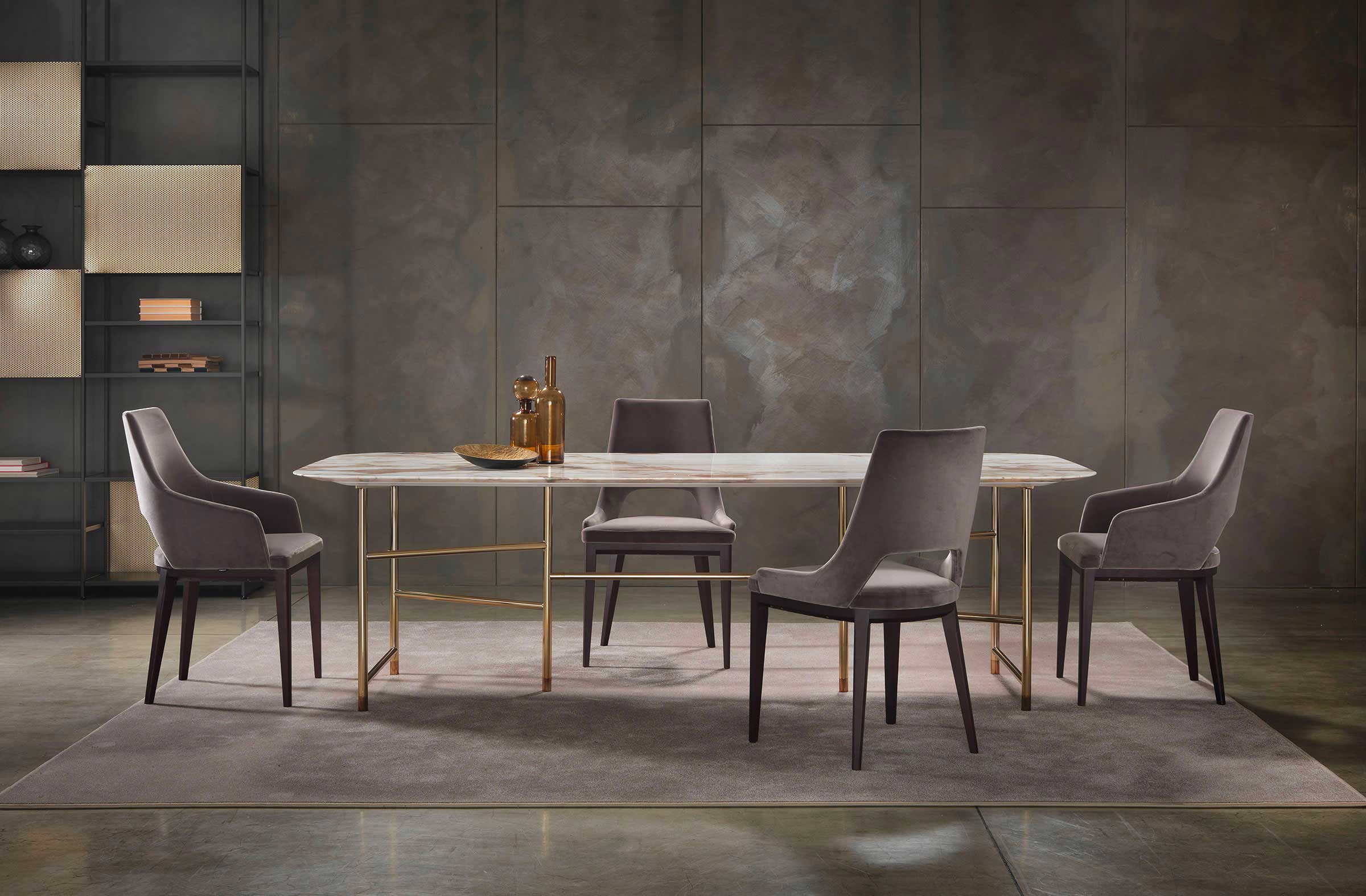 CHAIRS / STOOLS