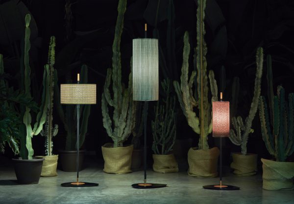 FLOOR LAMP