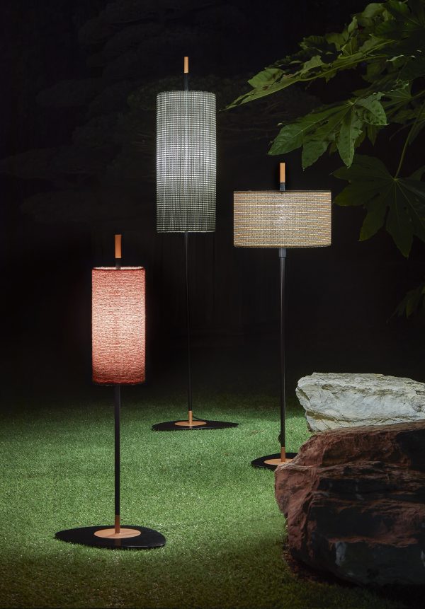 FLOOR LAMP