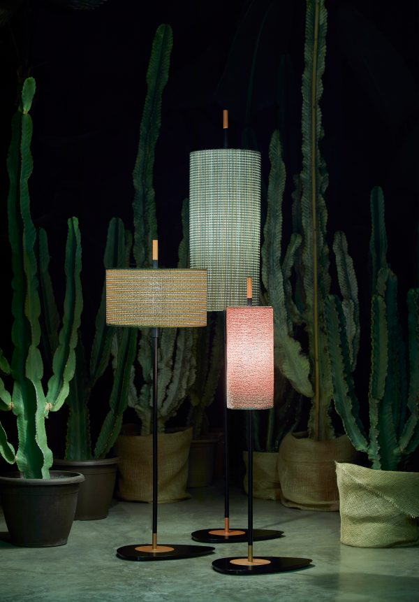 FLOOR LAMP