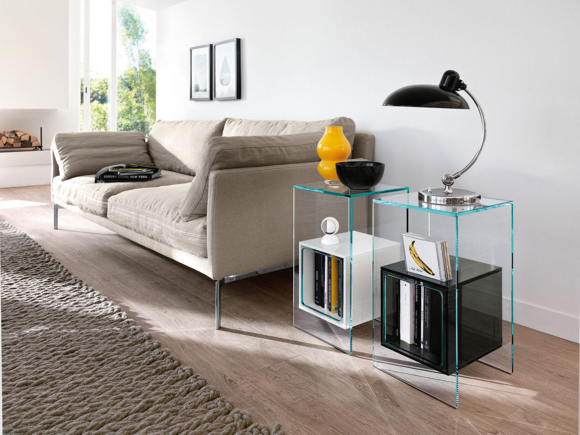 COFFEE AND SIDE TABLES