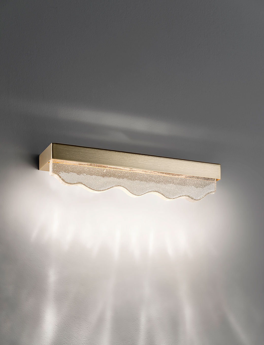 WALL LAMP