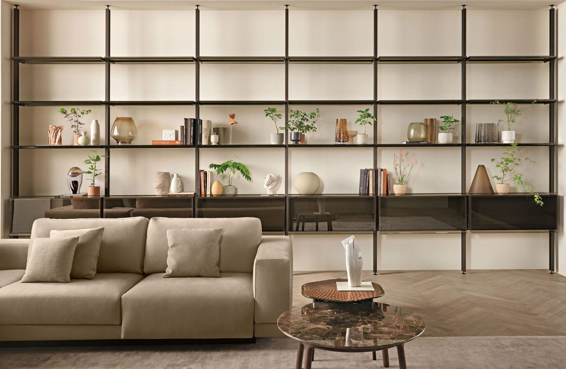 BOOKCASES AND SYSTEMS