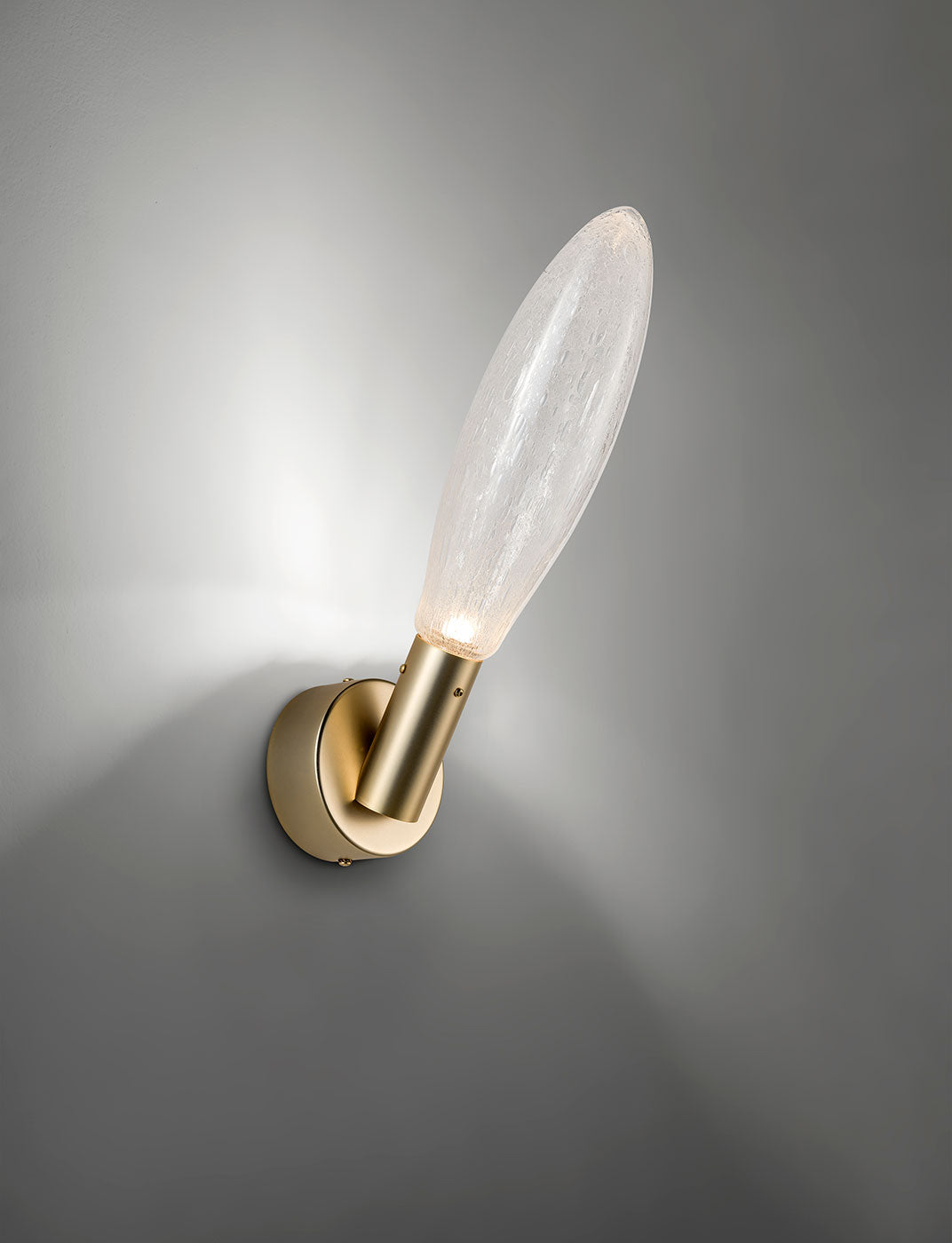 WALL LAMP