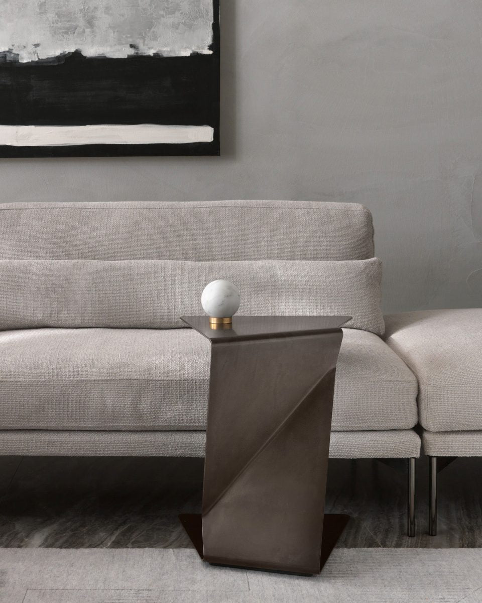 COFFEE AND SIDE TABLES