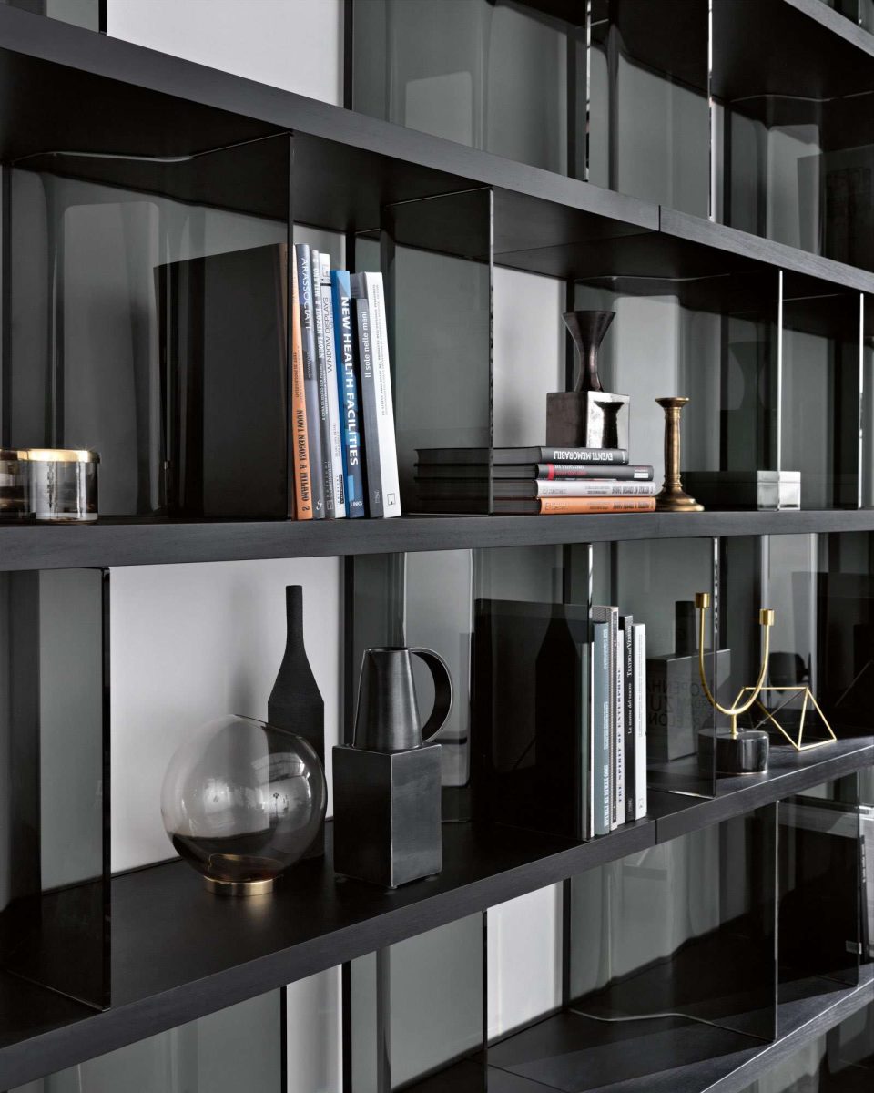 BOOKCASES AND SYSTEMS