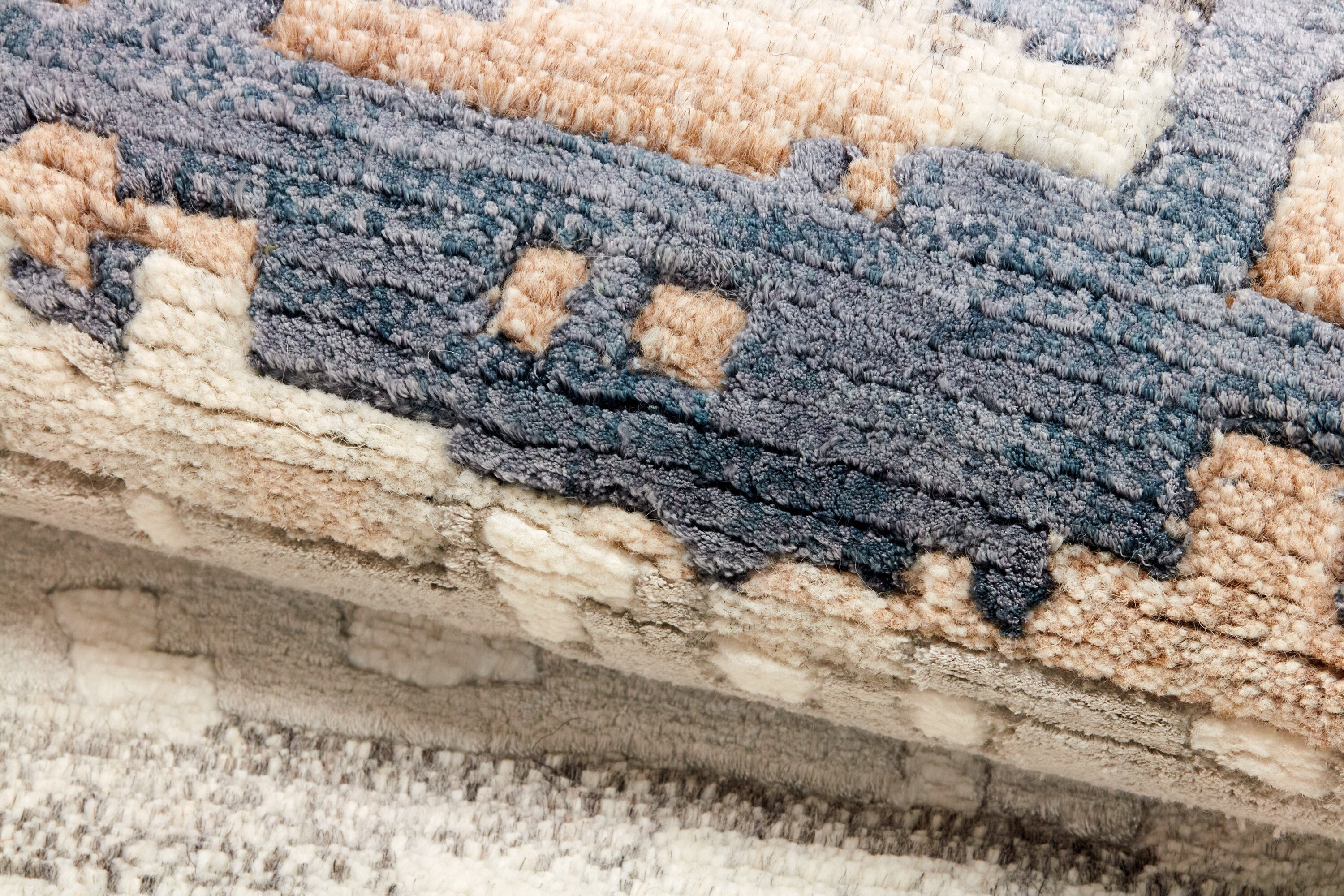 RUGS