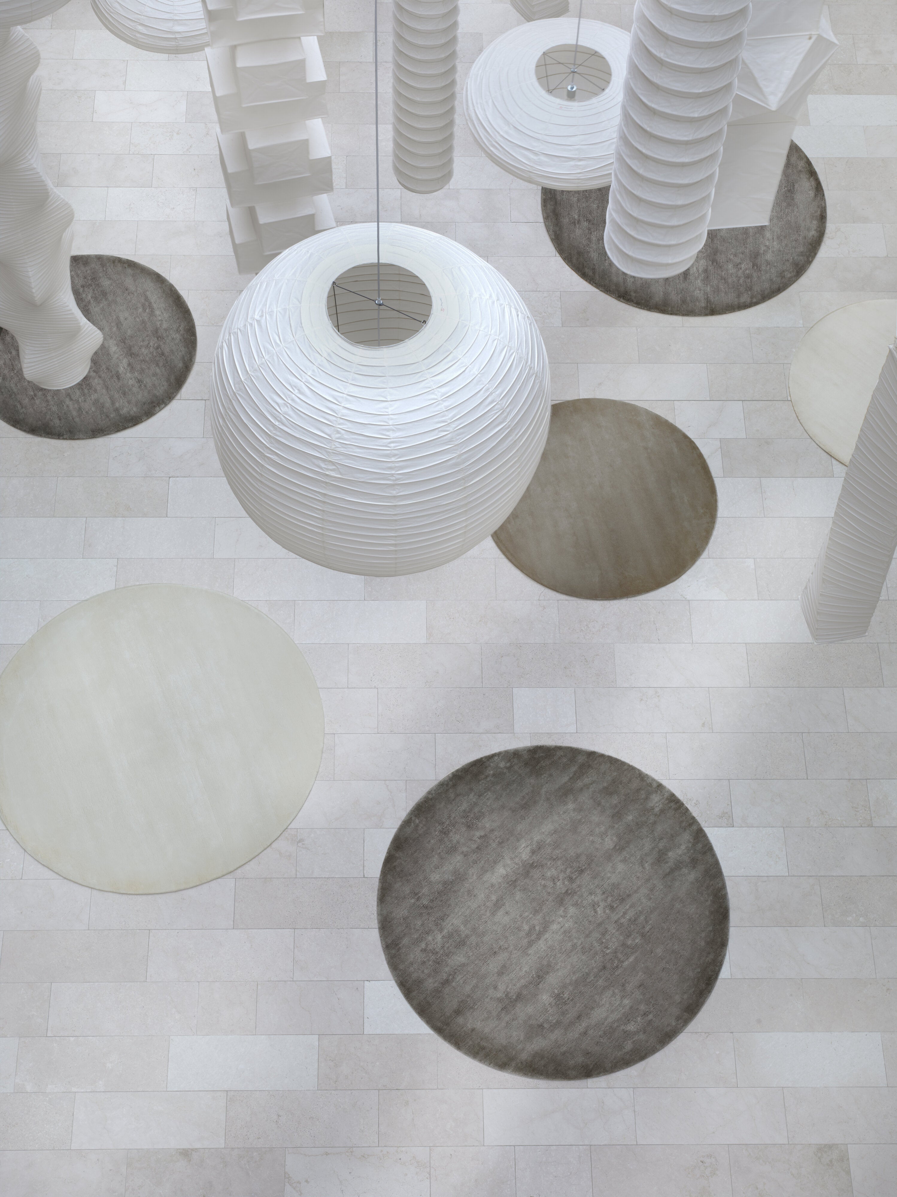 RUGS